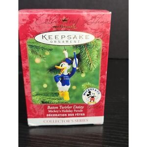 Hallmark Keepsake Ornament Baton Twirler Daisy Mickey's Holiday Parade